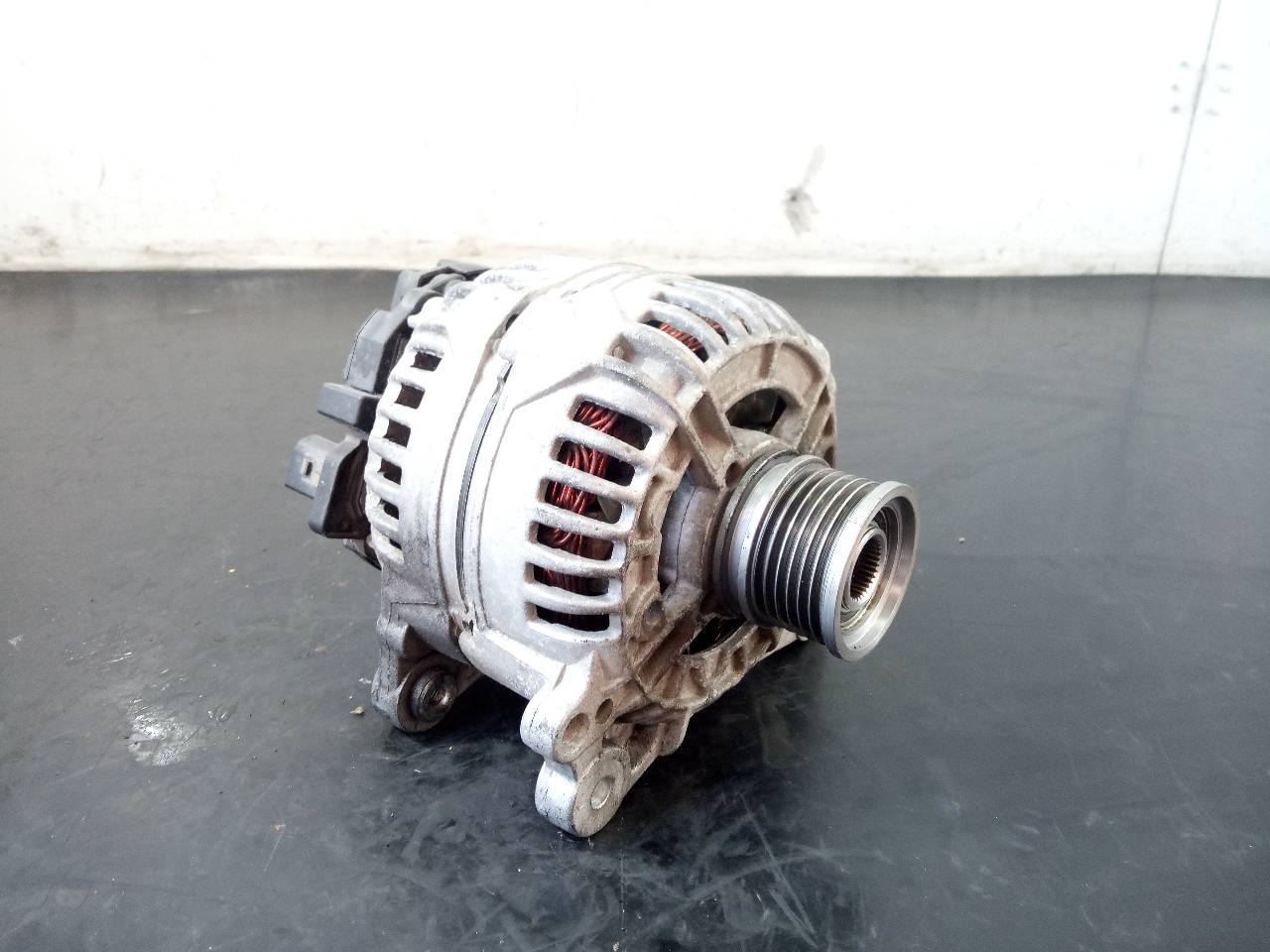 VOLKSWAGEN Crafter 2 generation (2017-2024) Alternator A14447, P3-A4-3-4 24064716