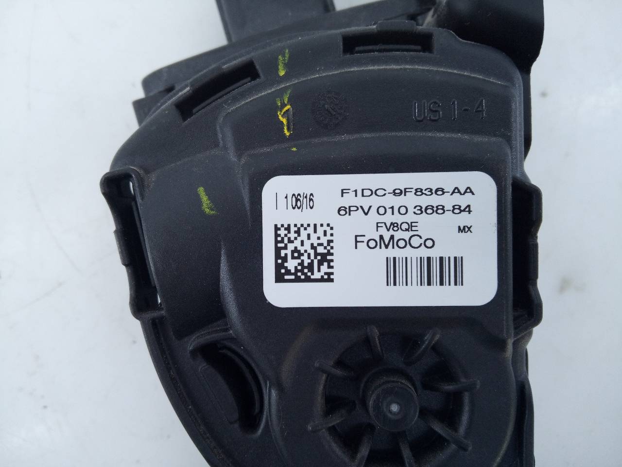 FORD Kuga 2 generation (2013-2020) Педаль газа F1DC9F836AA, 6PV01036884, E3-B3-31-2 21622744