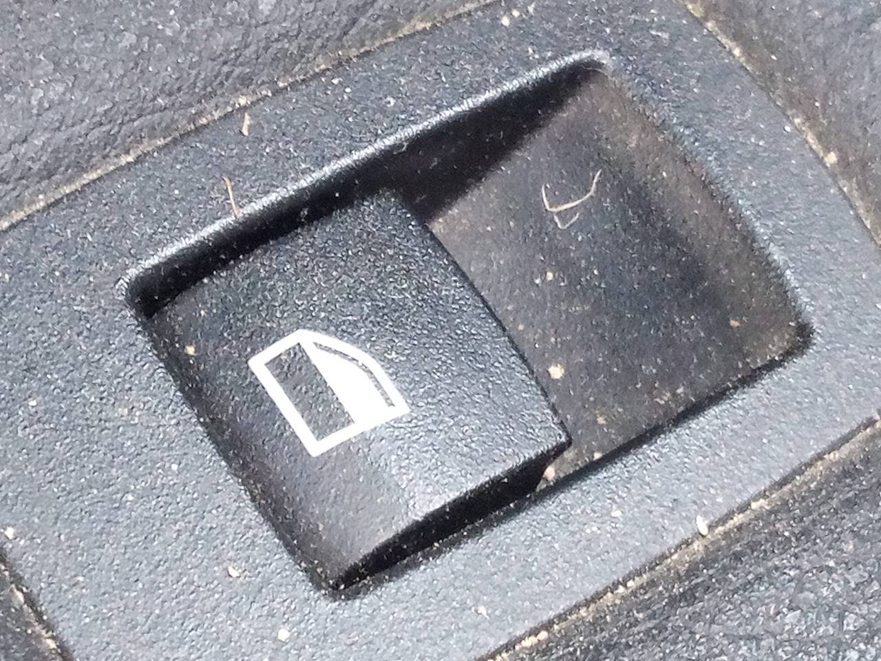 BMW X4 F26 (2014-2018) Galinių dešinių durų langų pakėlimo mygtukas 21795988