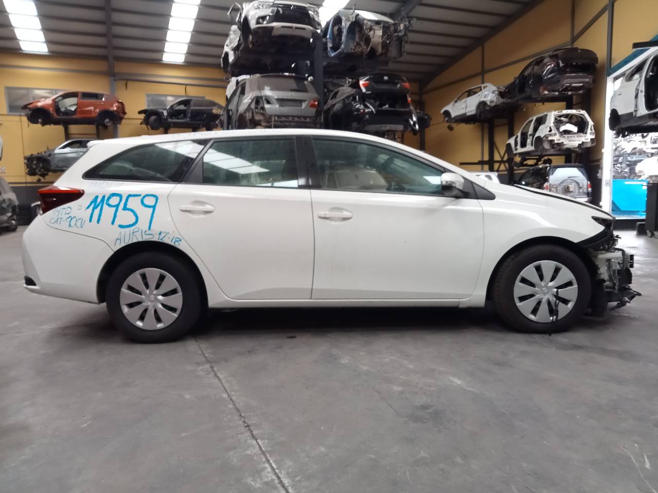 TOYOTA Auris 2 generation (2012-2015) Bal első ajtó zárja 26271437