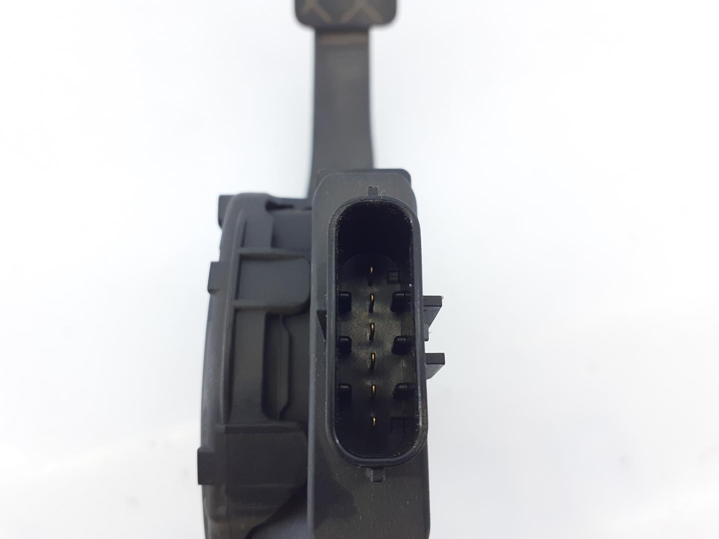 AUDI A4 B8/8K (2011-2016) Throttle Pedal 8K1723523, 6PV00950501, E2-A1-29-7 24044209