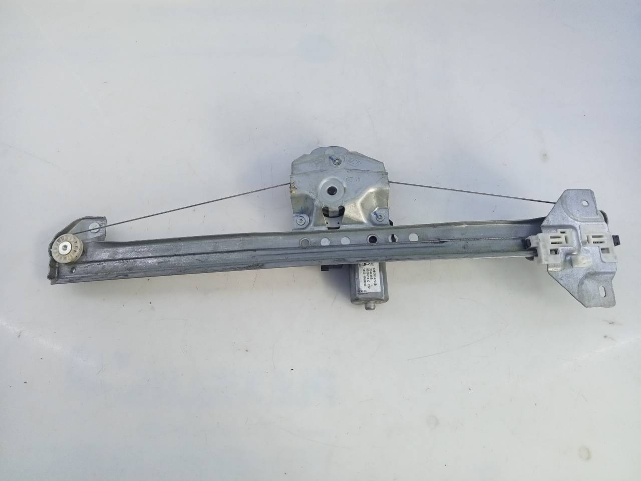 DACIA Duster 1 generation (2010-2017) Front Left Door Window Regulator 128001472B, 304344B, E1-A1-46-2 21818930