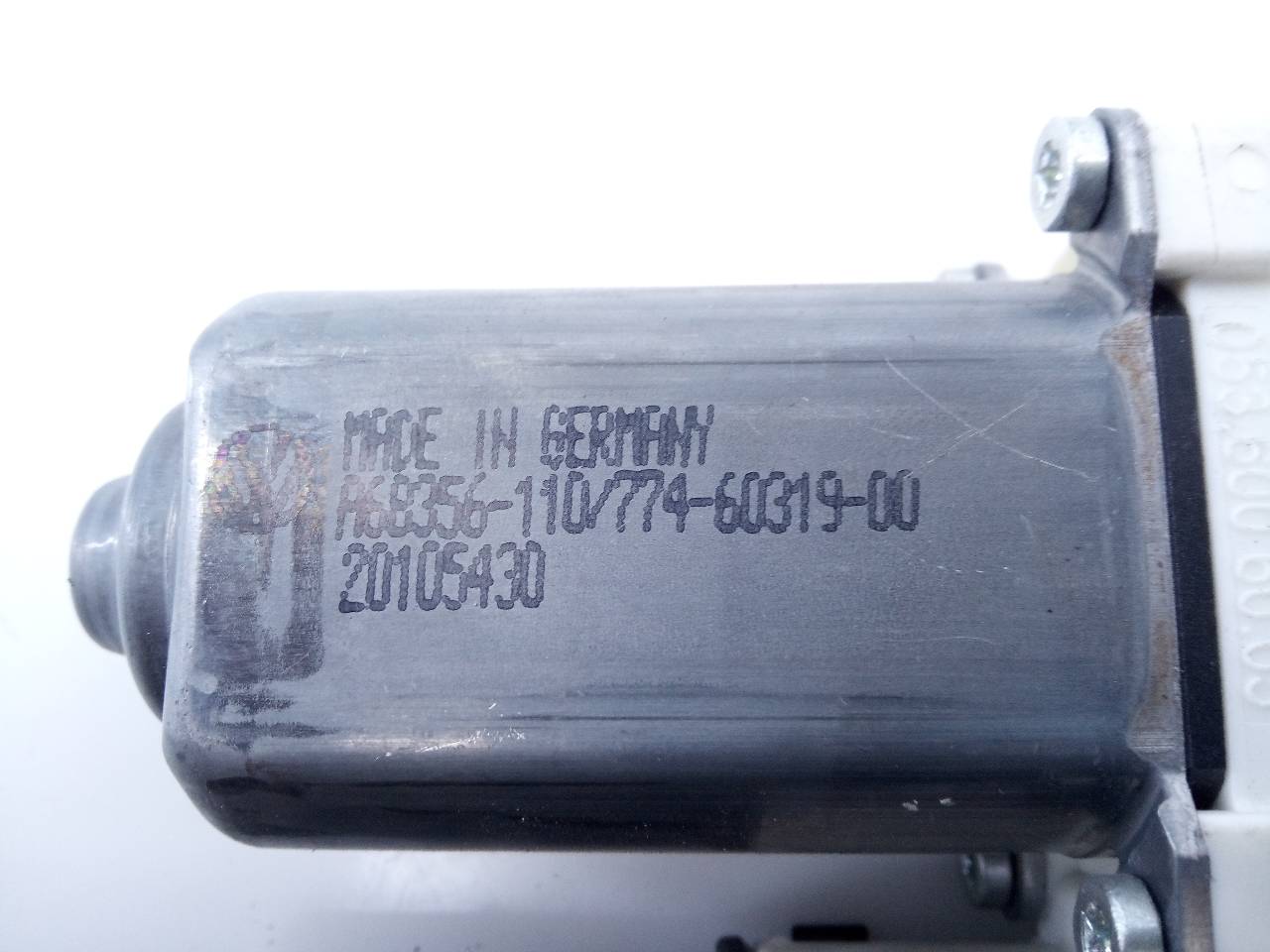 VOLKSWAGEN Tiguan 1 generation (2007-2017) Motor de control geam ușa  stânga spate A68356110, 7746031900, E1-B6-51-1 18779049