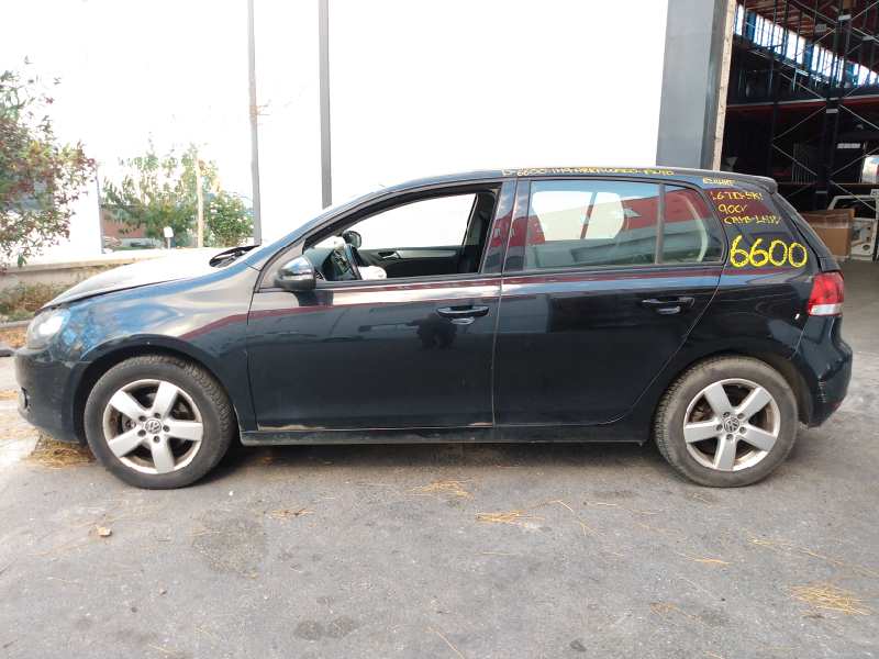 CHEVROLET Golf 6 generation (2008-2015) Priekinių kairių durų spyna 5K1837015B,E1-B6-4-1 18506353