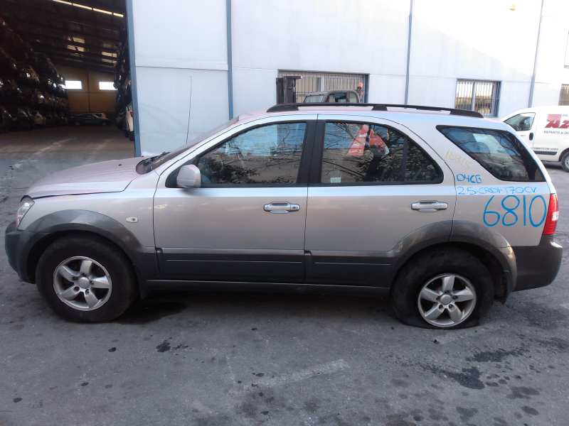 KIA Sorento 1 generation (2002-2011) Моторчик стеклоподъемника задней левой двери 834503E000, E2-B2-7-2 18523787