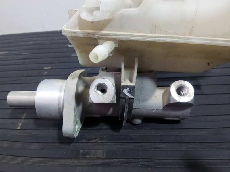 RENAULT Clio 3 generation (2005-2012) Brake Cylinder 1123, P3-B9-8-1 18565400