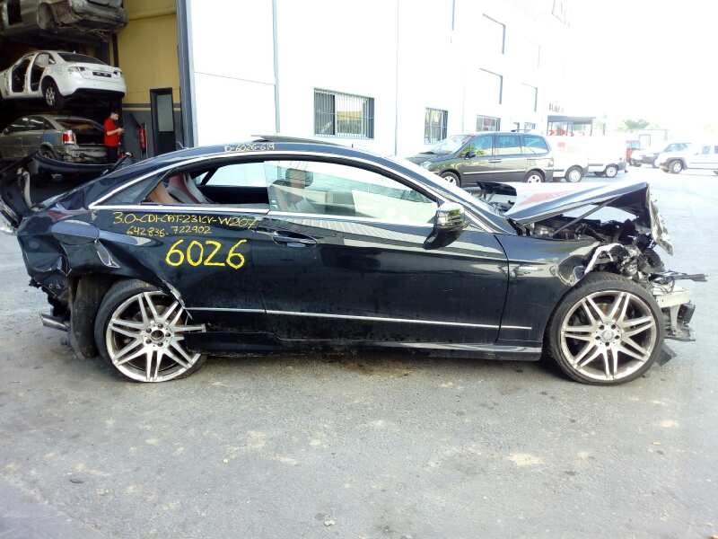 FORD USA E-Class W212/S212/C207/A207 (2009-2016) Замок двери передний правый A2077600240, A2042600834, E1-A2-44-1 18457643