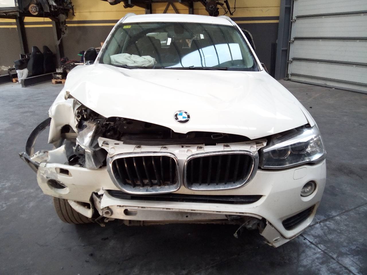 BMW X4 F26 (2014-2018) Moyeu de roue arrière droit 21794552