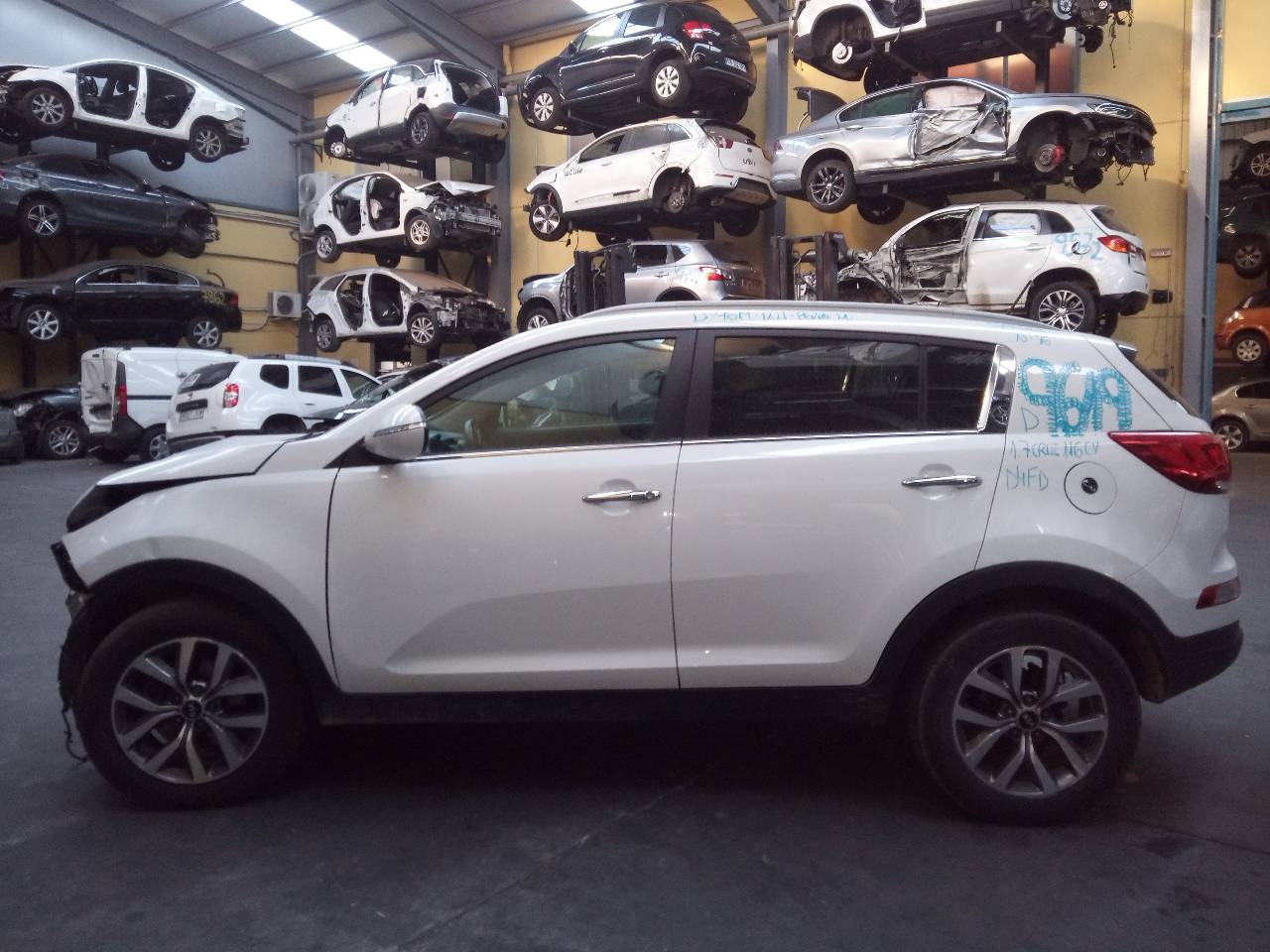 KIA Sportage 3 generation (2010-2015) Замок двери передний правый 813203U010, E2-B5-9-1 18758868