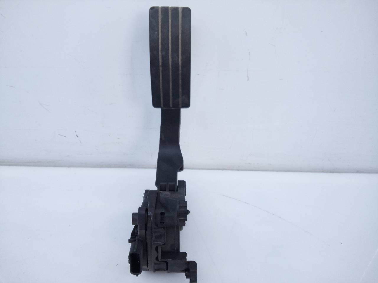 DACIA Sandero 2 generation (2013-2020) Throttle Pedal 180022703R, 6PV00997803, E2-A1-4-1 23279524