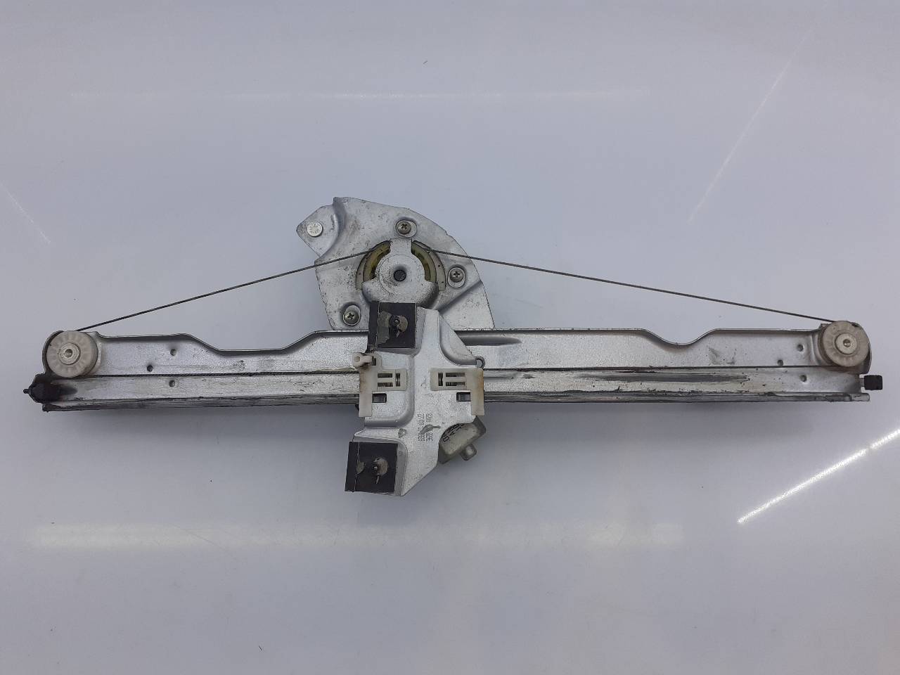 DACIA Front Left Door Window Regulator 8200733829E, E1-A1-28-2 24021012