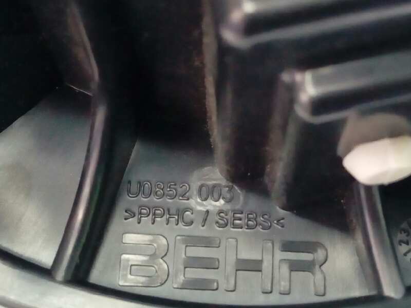 AUDI A4 B8/8K (2011-2016) Salono pečiuko varikliukas U0852003, E1-B6-55-1 24484818
