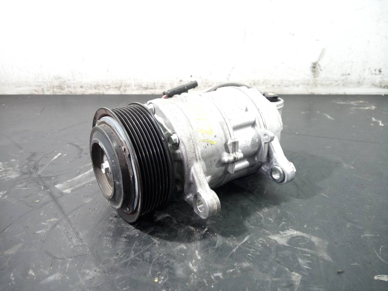 BMW 3 Series F30/F31 (2011-2020) Air Condition Pump 794880502, 6SAS14A, P3-A1-5-1 24076971