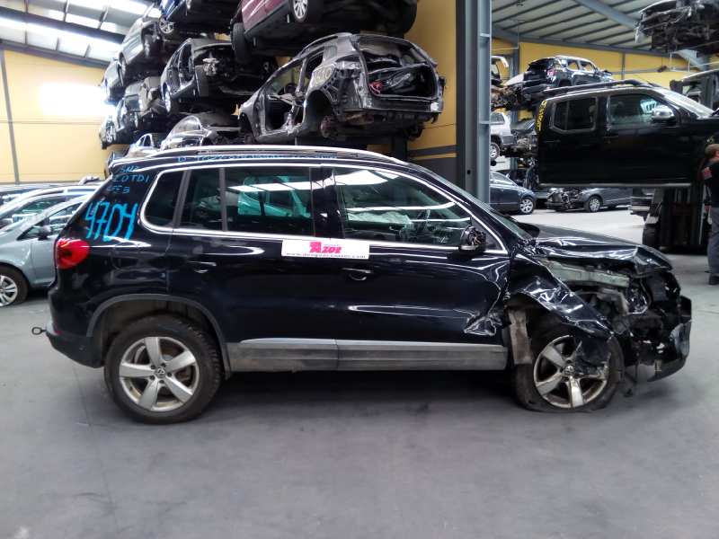 VOLKSWAGEN Tiguan 1 generation (2007-2017) Priekšējo kreiso durvju logu pacēlājs 5N0837755, E1-B6-2-3 18383257