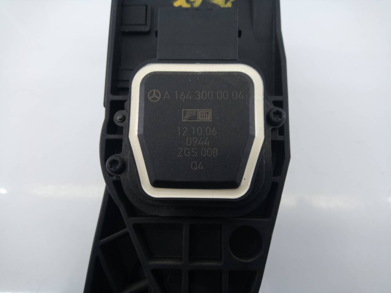 MERCEDES-BENZ R-Class W251 (2005-2017) Akseleratoriaus (gazo) pedalas A1643000004, 0944ZGS008, E3-A1-13-1 20961700
