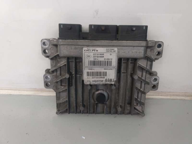 RENAULT Kangoo 2 generation (2007-2021) Engine Control Unit ECU 237101990R, E2-A1-30-1 18590093