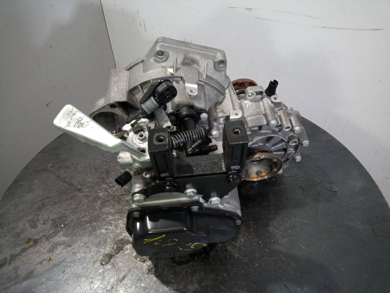 SEAT Toledo 4 generation (2012-2020) Gearbox MZL,M1-A1-31 21800121