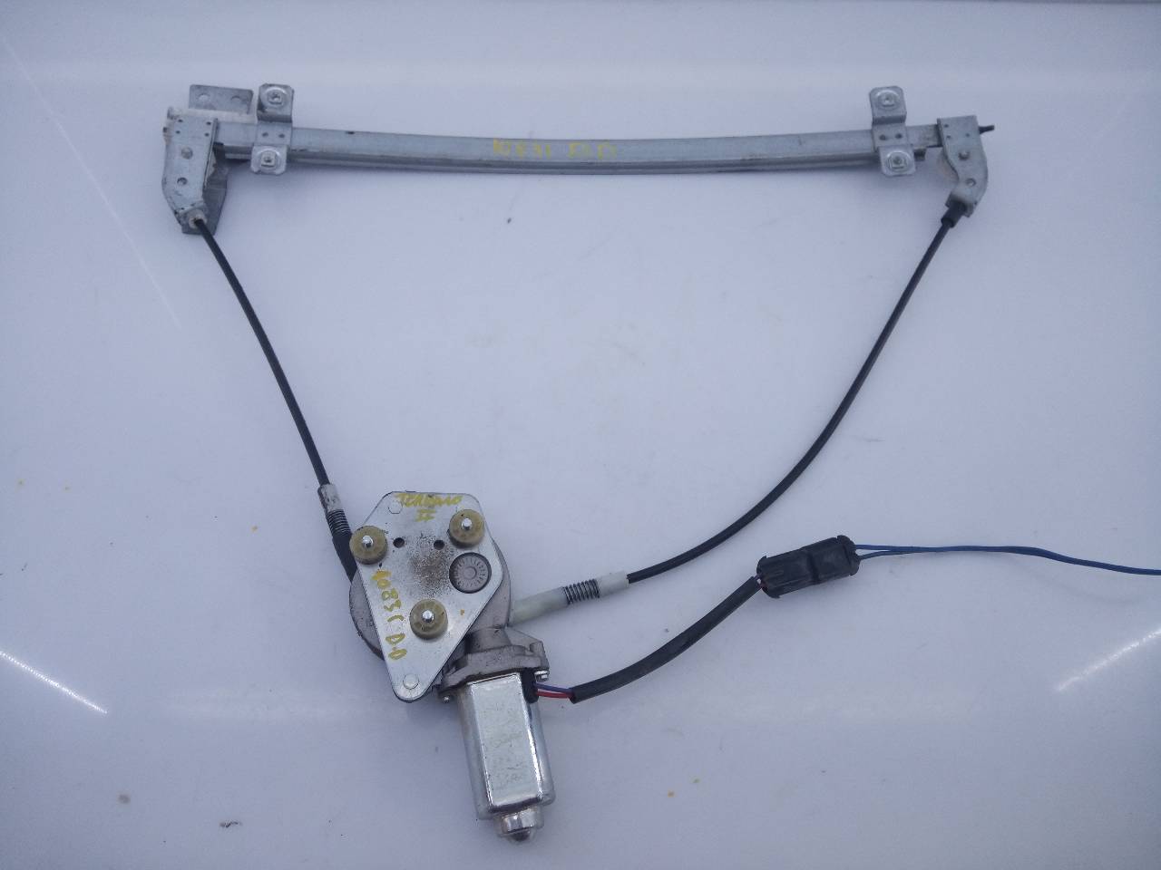 VOLVO Terrano 2 generation (1993-2006) Front Right Door Window Regulator 100202,E2-A4-40-1 21612061