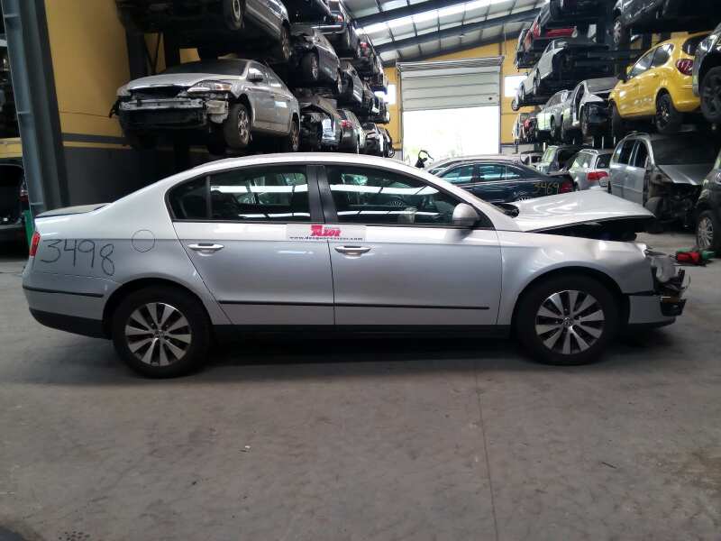 VOLKSWAGEN Passat B6 (2005-2010) Маторчик стеклоподъемника передней правой двери F005S00350, E1-B6-44-1 18467380