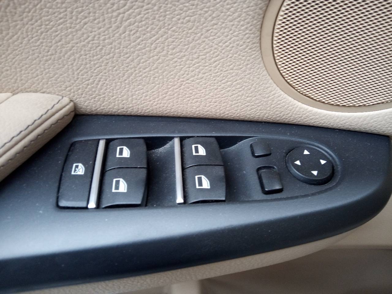 BMW X4 F26 (2014-2018) Front Left Door Window Switch 20968943