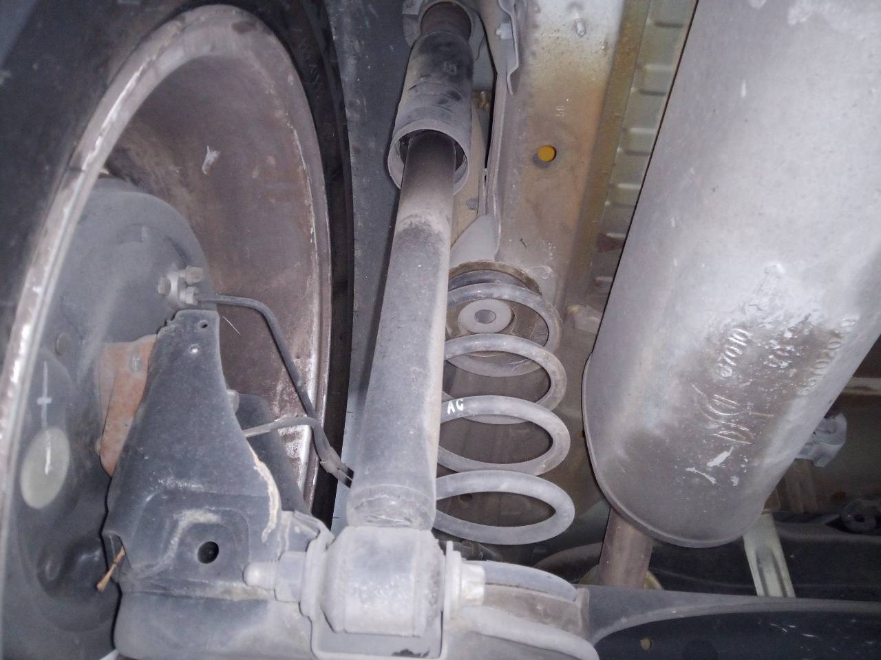 OPEL Corsa D (2006-2020) Rear Left Shock Absorber 24043519