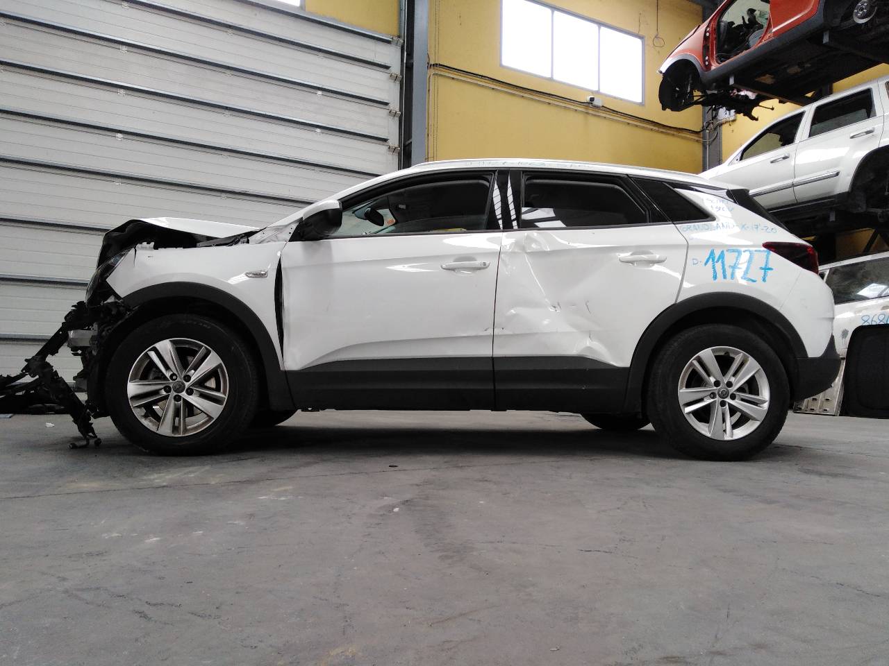 OPEL Grandland X 1 generation (2017-2023) Oikean puolen takaluukun takavalo 81670201,E2-B6-64-1,E2-B6-64-1 26268908