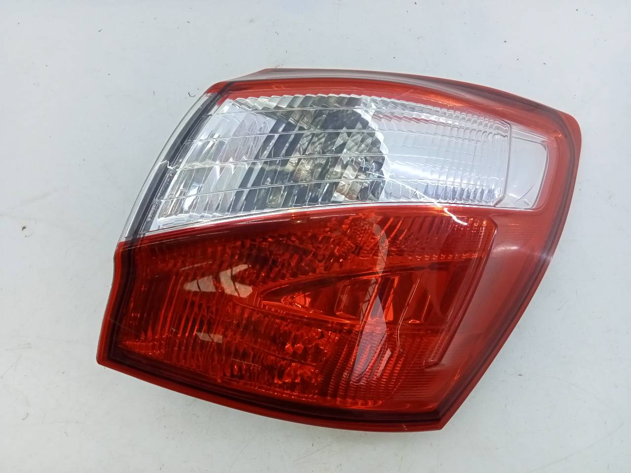 NISSAN Qashqai 1 generation (2007-2014) Bakre höger bakljuslampa 89503201+826550BR00A,E1-B5-43-1 26272970