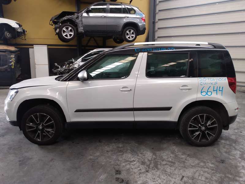 SKODA Yeti 1 generation (2009-2018) Замок задней правой двери E1-A5-40-2 18513721