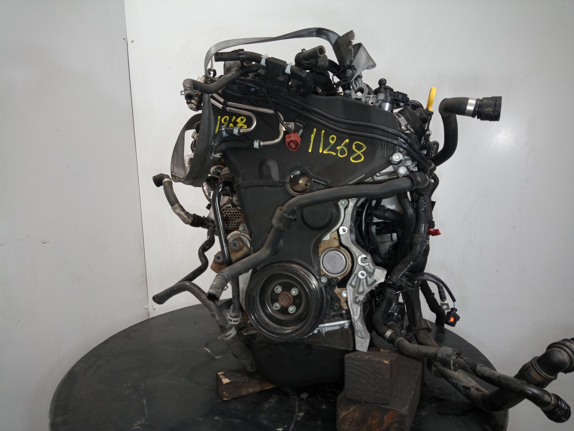 VOLKSWAGEN Tiguan 1 generation (2007-2017) Engine CUVC, M1-A1-48 20966226