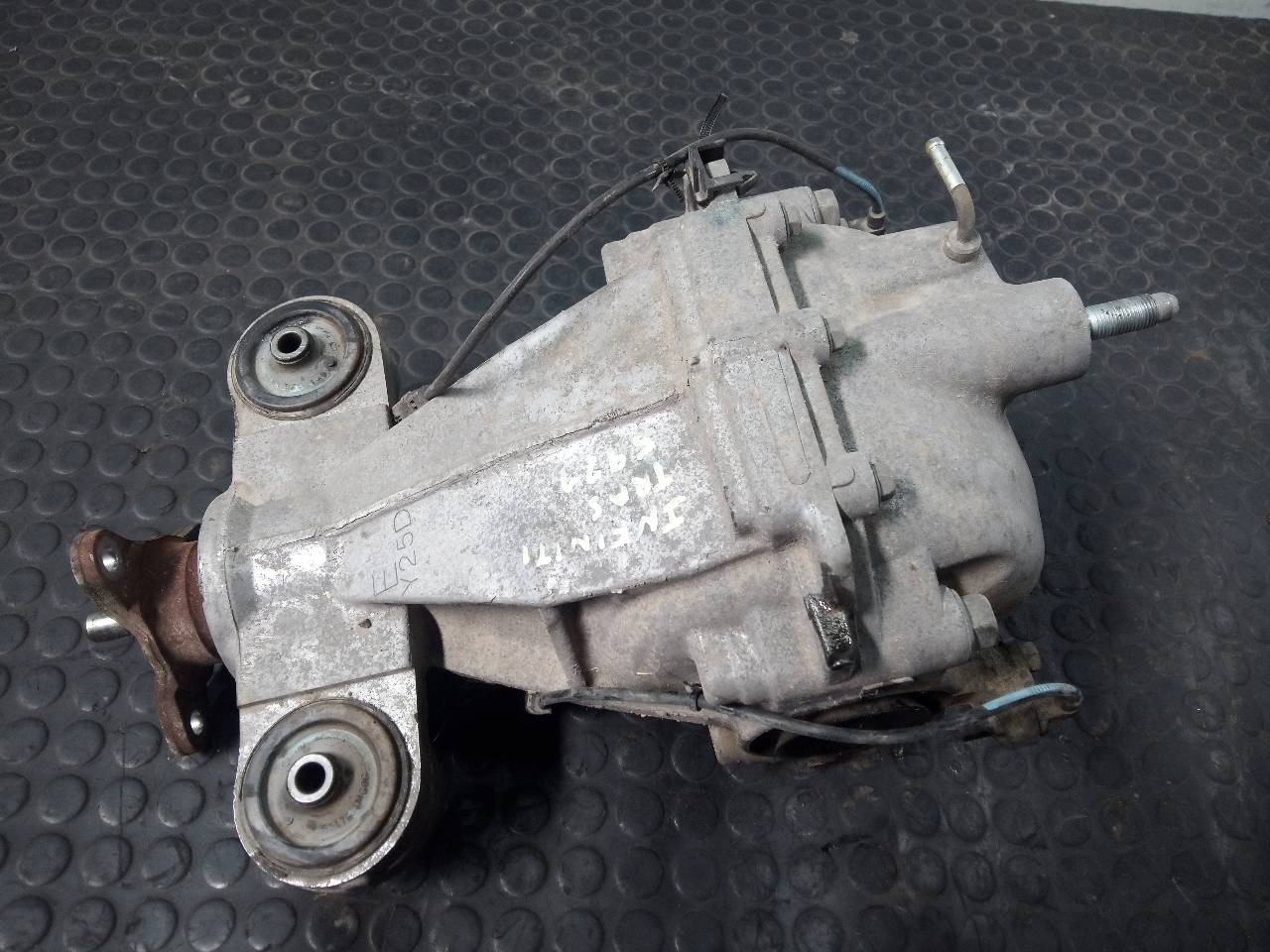 INFINITI Q50 1 generation (2013-2024) Rear Differential Y25D,P1-B5-39 18448337