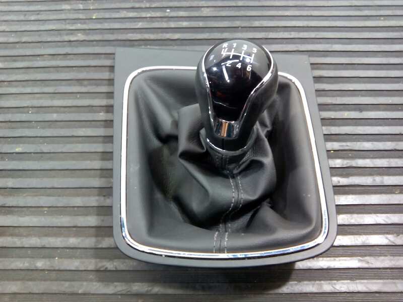 SEAT Leon 3 generation (2012-2020) Gear Shifting Knob E1-B6-51-4 18354648