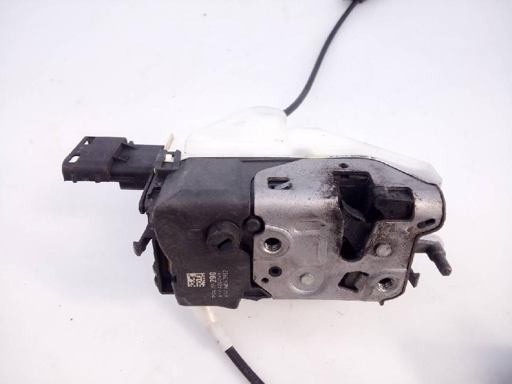 Cerradura puerta delantera derecha 9HR 732290 de Peugeot 3008 monospace (0u_) 2009-2016 114 CV - pieza usada