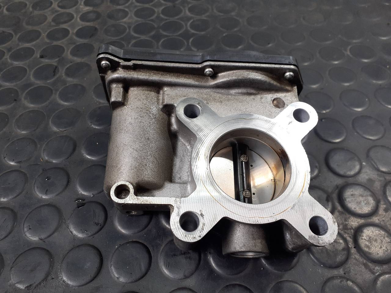 NISSAN Qashqai 2 generation (2013-2023) EGR Valve H8201171233, 158004T11, P1-A2-7 18775748