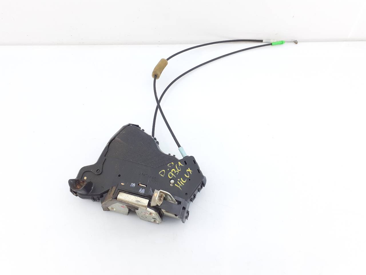 TOYOTA Hilux 7 generation (2005-2015) Front Right Door Lock E2-B4-4-1 24036478