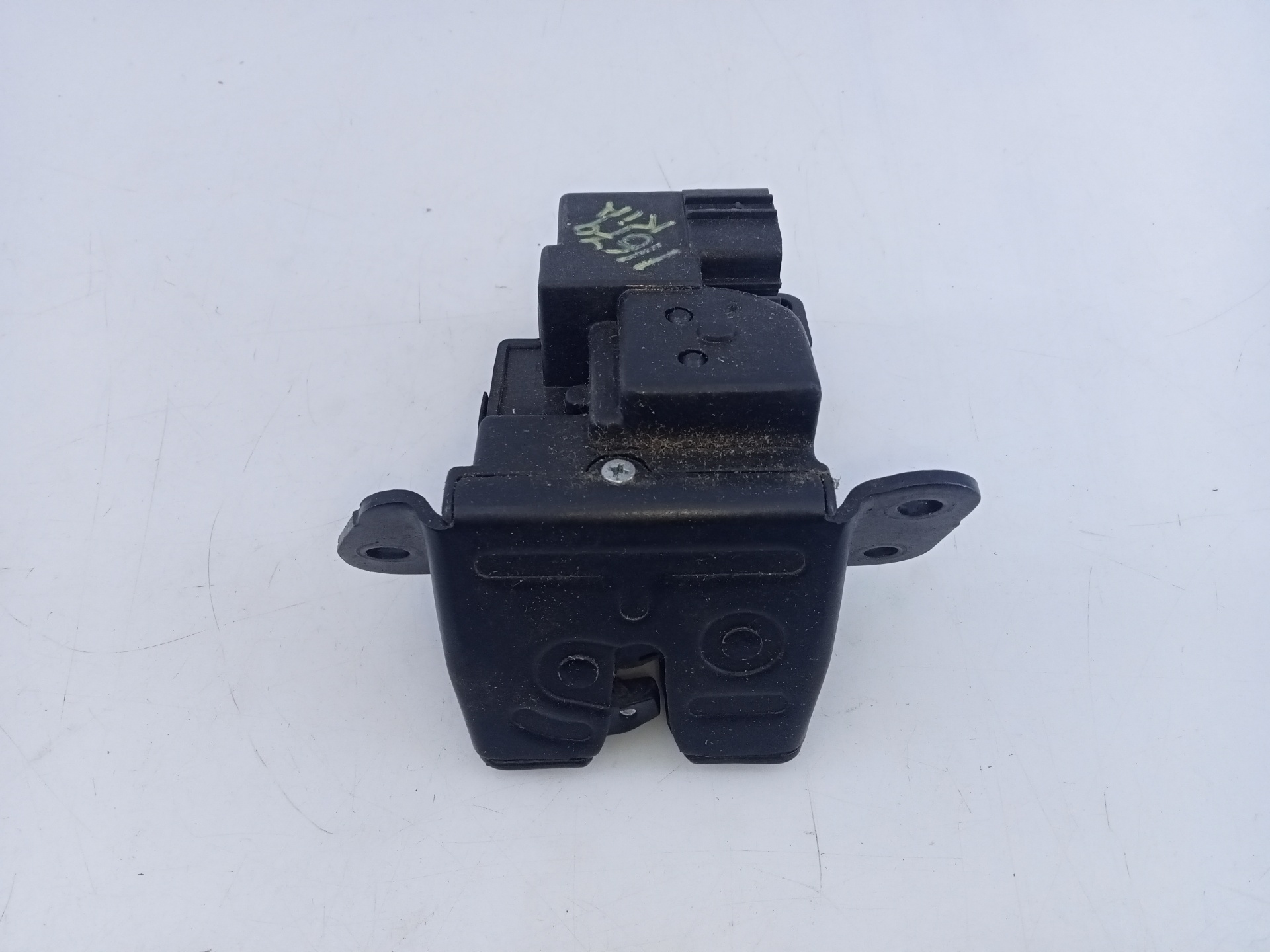 KIA Sportage 3 generation (2010-2015) Tailgate Boot Lock 812303W000, E2-B5-55-1 23290889