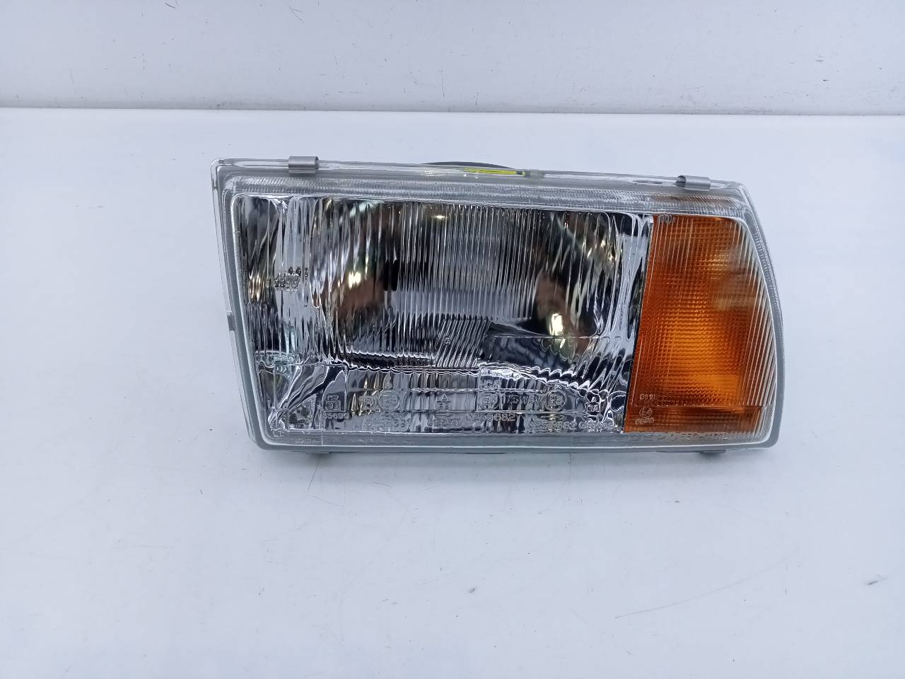 CITROËN C15 Front Left Headlight 405521101L3YL,E1-A4-43-2,E1-A4-43-2 26272760