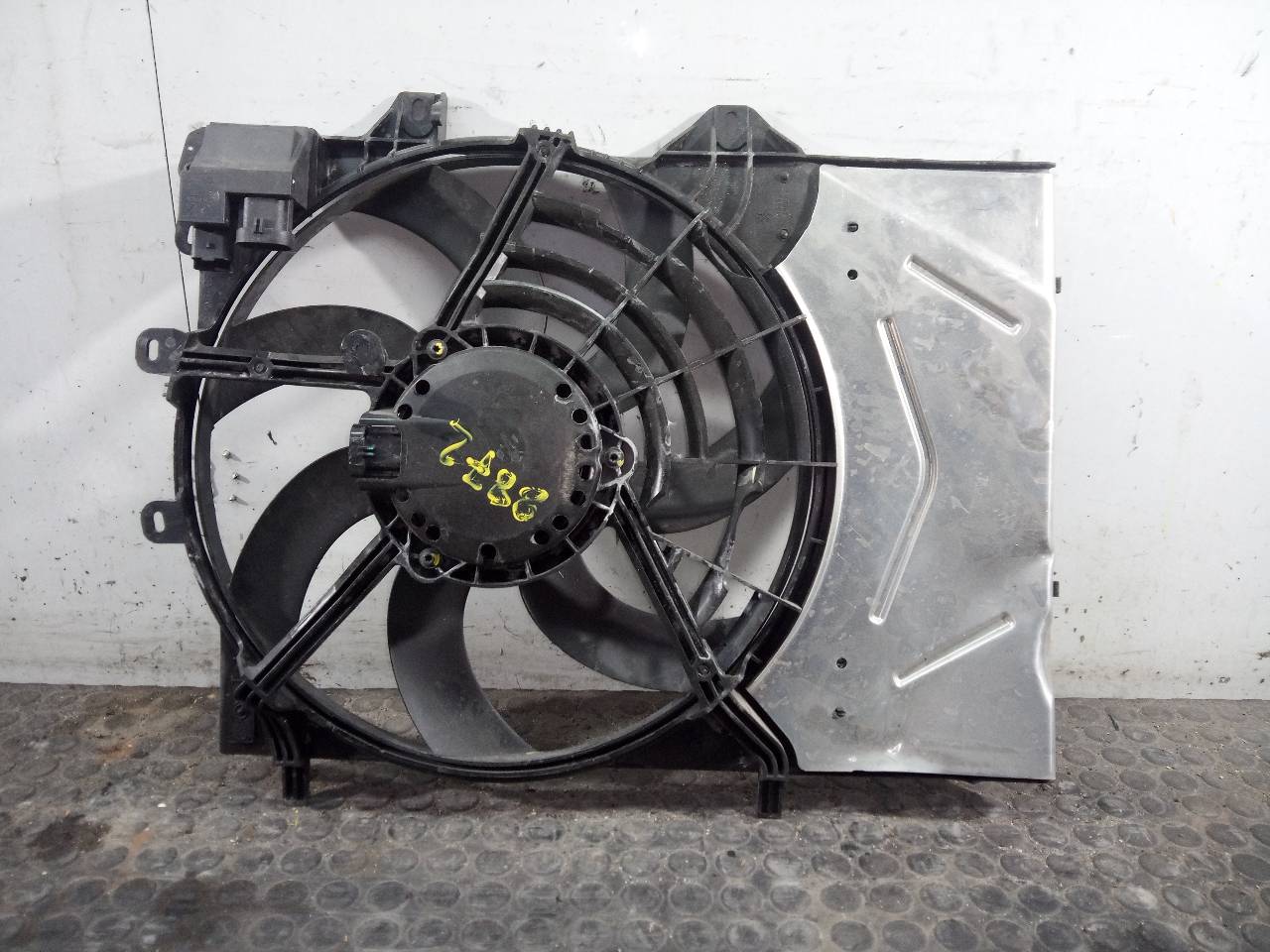 PEUGEOT 2008 1 generation (2013-2020) Diffuser Fan 9801666680, P2-A7-12 24045187