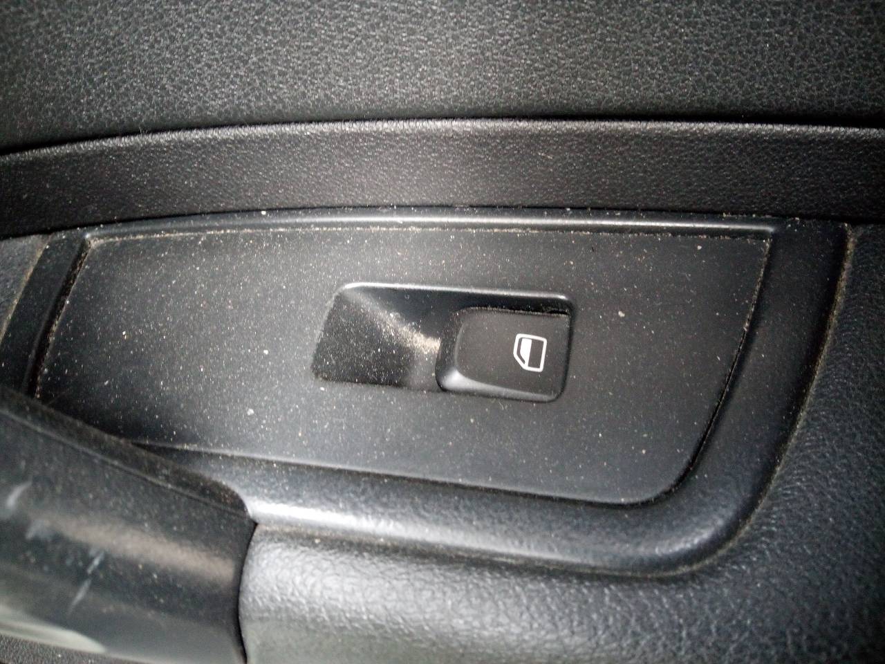 AUDI A7 C7/4G (2010-2020) Кнопка стеклоподъемника передней правой двери 21011452