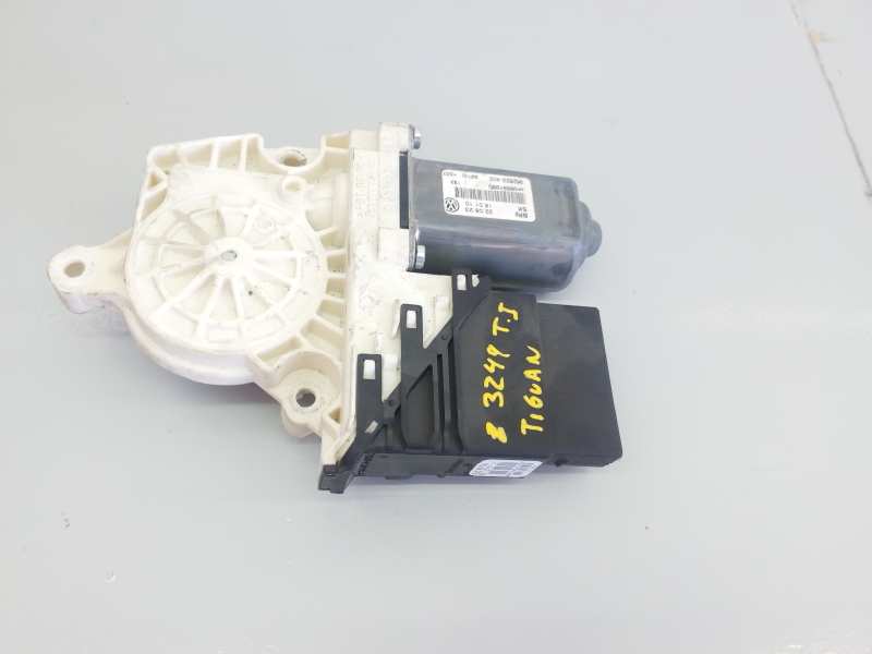 VOLKSWAGEN Tiguan 1 generation (2007-2017) Rear Left Door Window Control Motor 5N0959703D, E1-B6-44-1 22935305