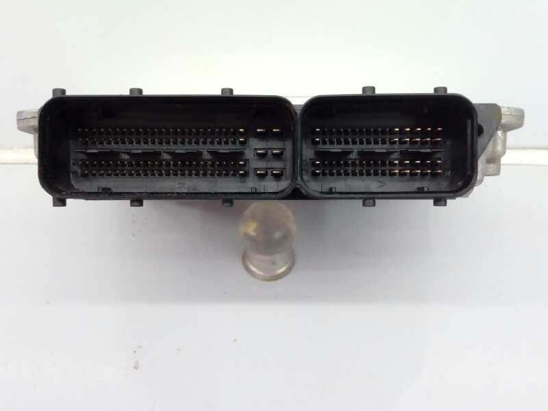 VOLKSWAGEN Golf 5 generation (2003-2009) Engine Control Unit ECU 0281013226, 03G906021KH, E2-A1-25-1 18488696