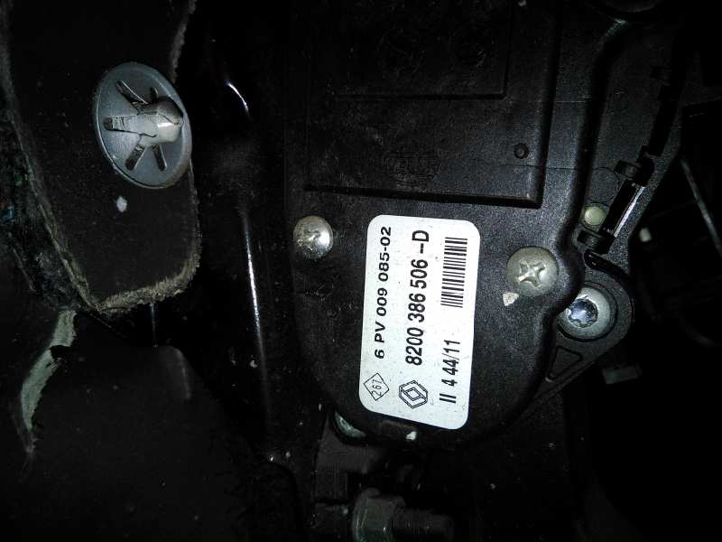 DACIA 1 generation (2004-2012) Akseleratoriaus (gazo) pedalas 8200386506D 23751496
