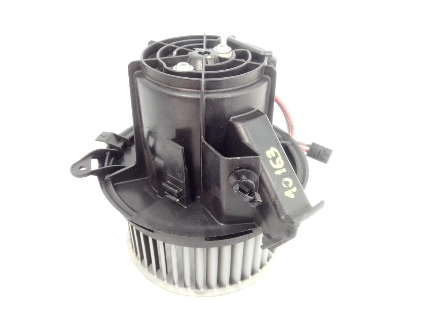 MERCEDES-BENZ E-Class W212/S212/C207/A207 (2009-2016) Motor încălzitor interior V7771001, 9409653, E3-A1-5-7 20955467