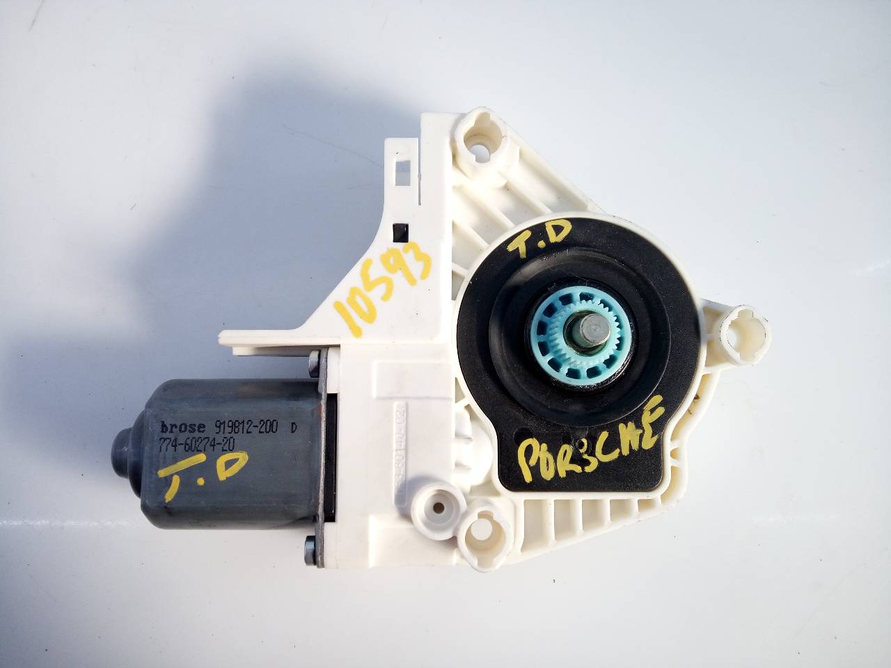 PORSCHE Cayenne 958 (2010-2018) Motor de control geam ușă  dreapta spate 8K0959811A, E1-A5-51-1 20962757