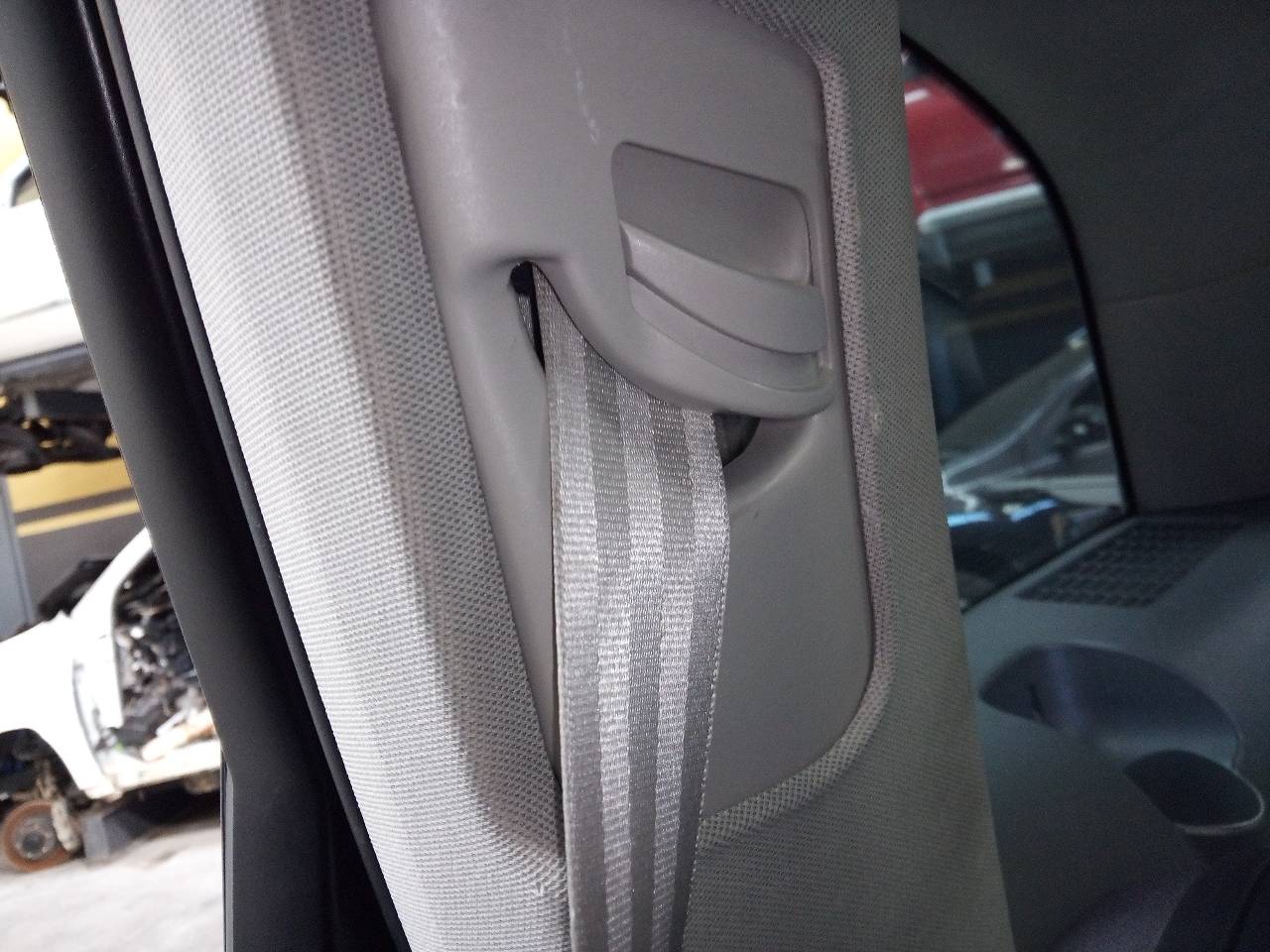 AUDI Q7 4L (2005-2015) Rear Right Seatbelt 20962959
