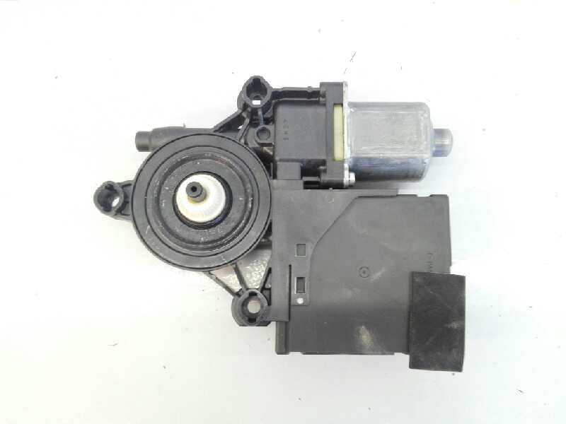 VOLKSWAGEN Passat B7 (2010-2015) Front Left Door Window Regulator Motor 3C0959701A, 988691301, E1-B6-32-1 18441072