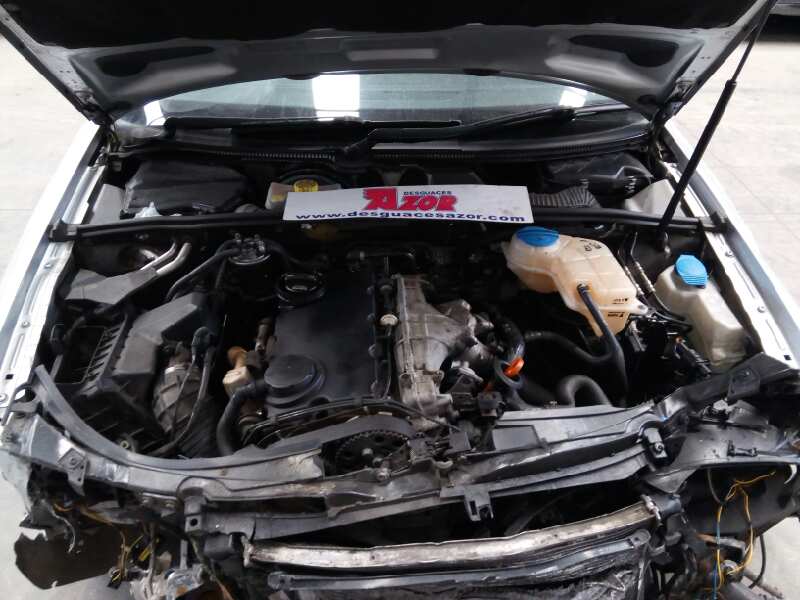 SUZUKI A4 B7/8E (2004-2008) Спідометр 8E0920951E,E2-A1-26-4 18349520