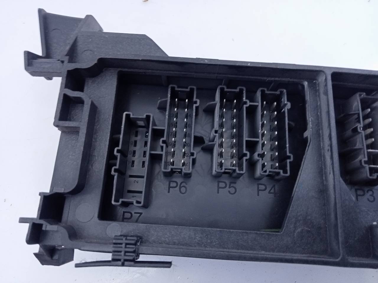 MERCEDES-BENZ M-Class W163 (1997-2005) Fuse Box A1645402372,E3-1-4-3 26269301