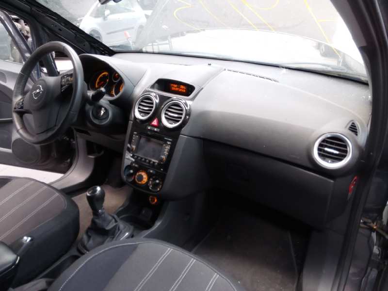 FORD USA Corsa D (2006-2020) Priekinių dešinių durų stiklo pakelėjo varikliukas 5000577,E2-B6-23-3 24483422