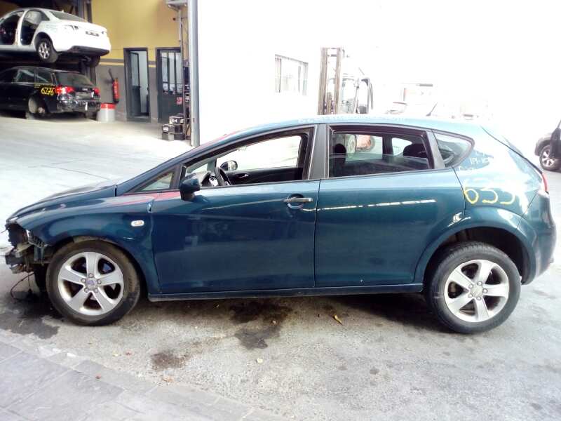 CHEVROLET Leon 2 generation (2005-2012) Полуось передний левый 1K0407271AT,P1-A6-22 18485329