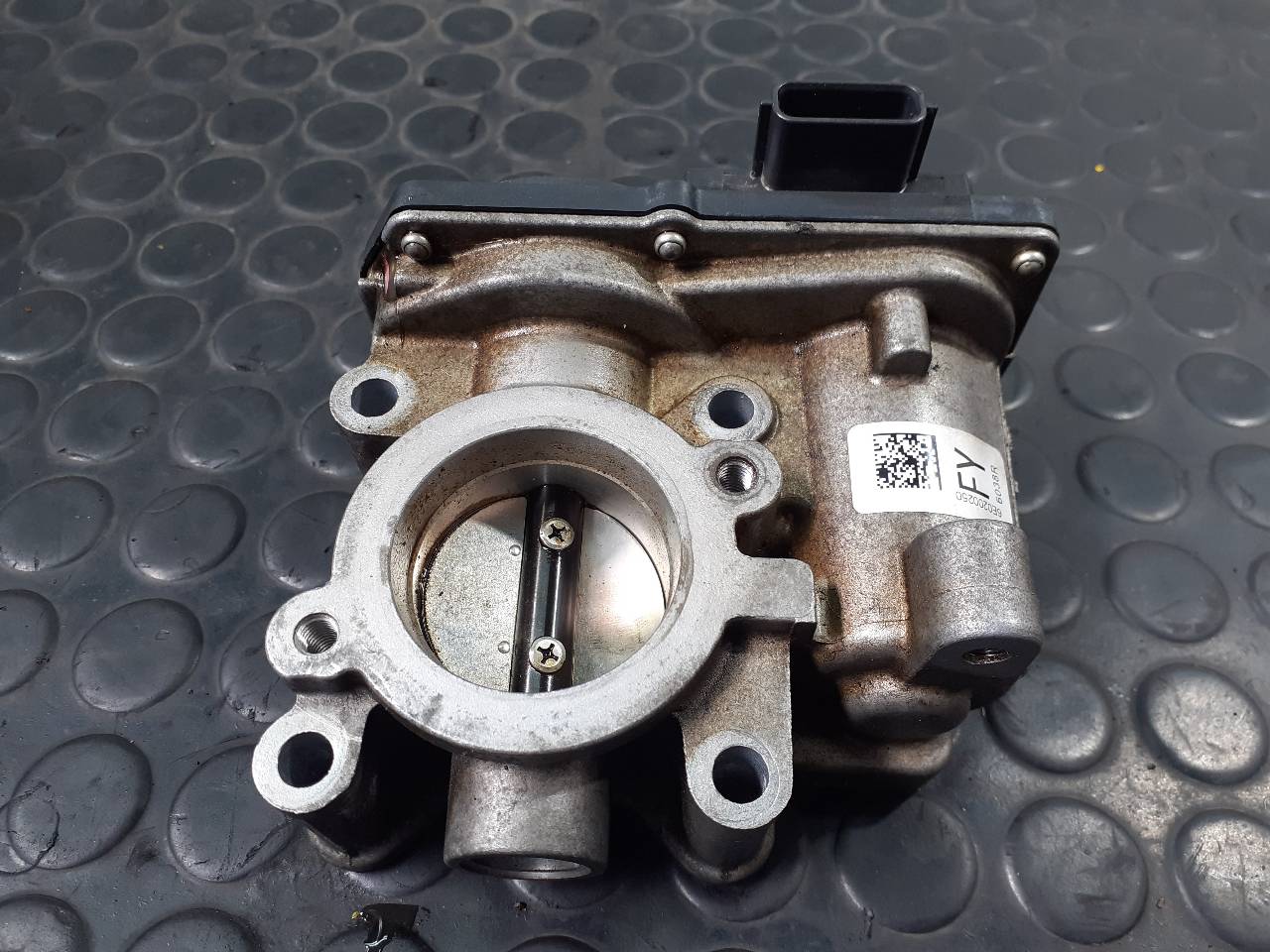 NISSAN Qashqai 2 generation (2013-2023) EGR Valve H8201171233, 158004T11, P1-A2-7 18775748